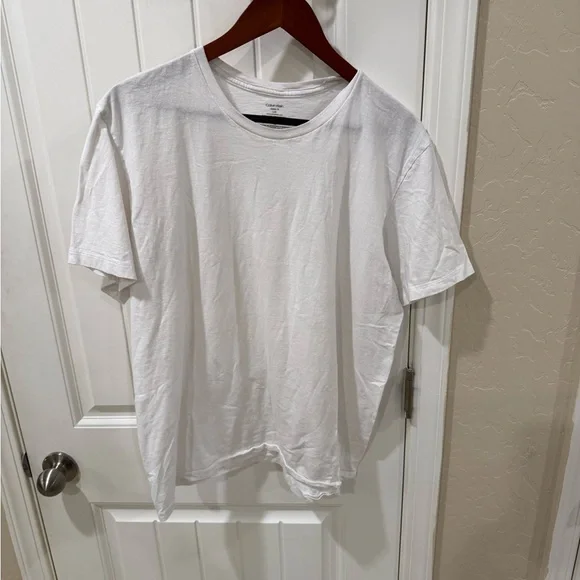 Calvin Klein White Crewneck T-Shirt Men’s Large Classic Short Sleeve Tee - Picture 2 of 5